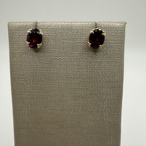 Gems En Vogue Garnet Stud Earrings 925/18K